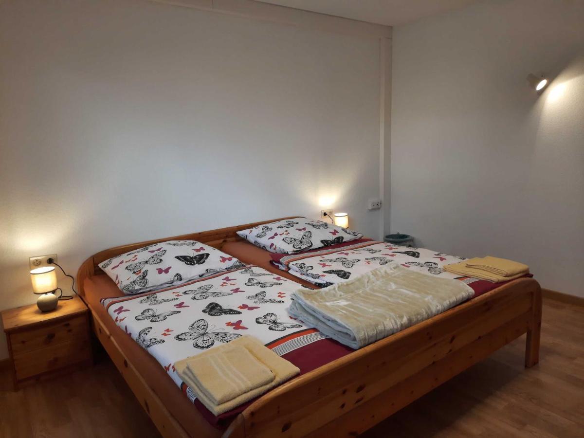 Haus Waldeck Apartamento Furtwangen Exterior foto