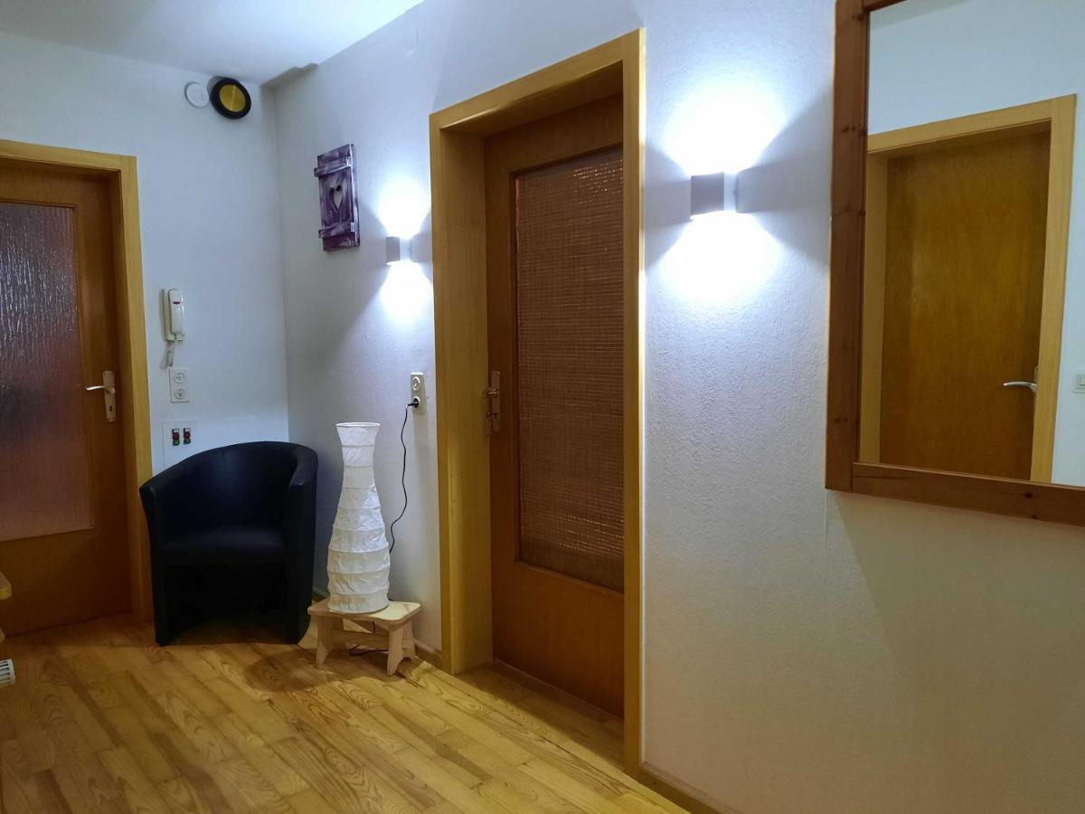Haus Waldeck Apartamento Furtwangen Exterior foto