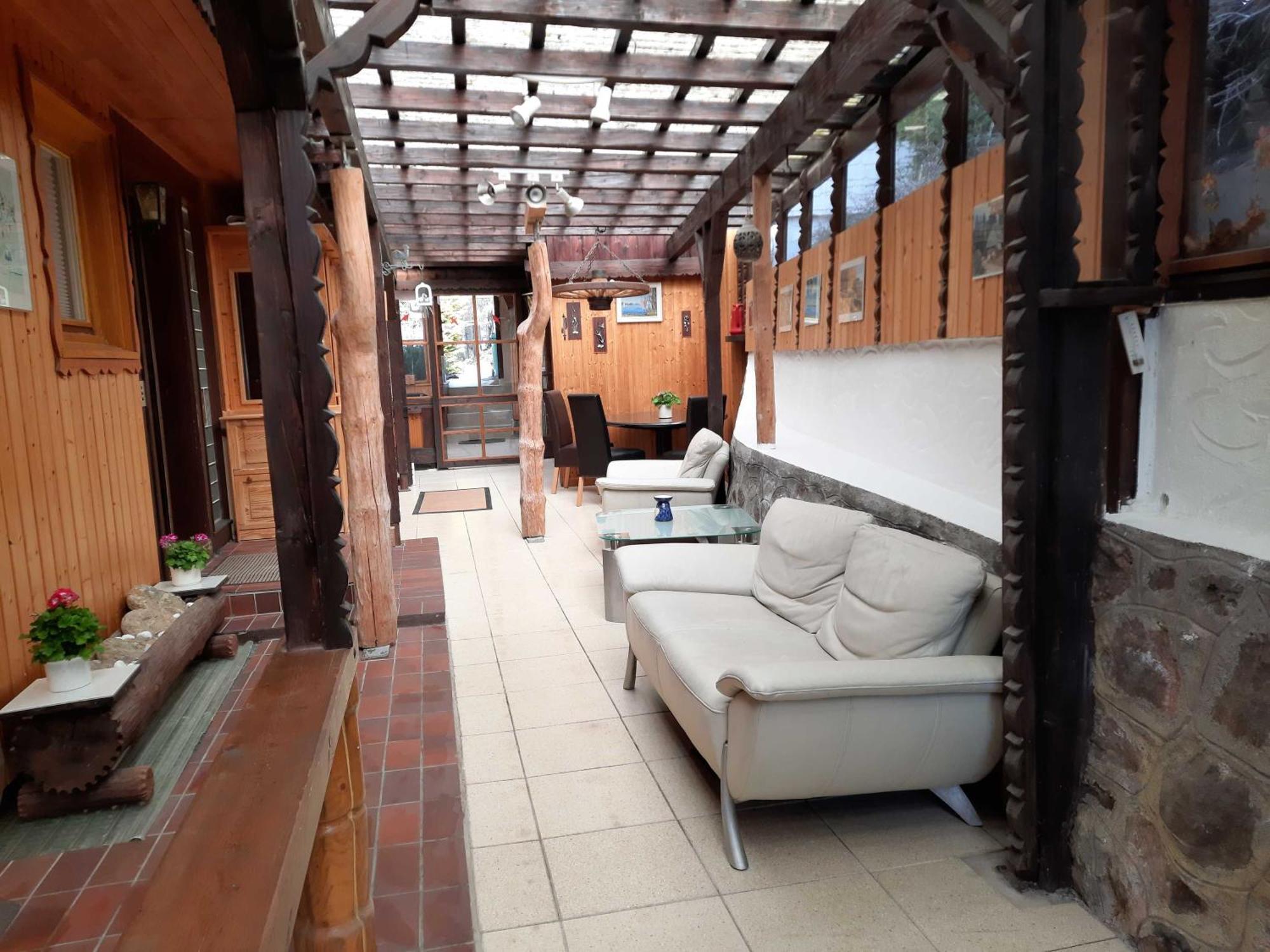 Haus Waldeck Apartamento Furtwangen Exterior foto
