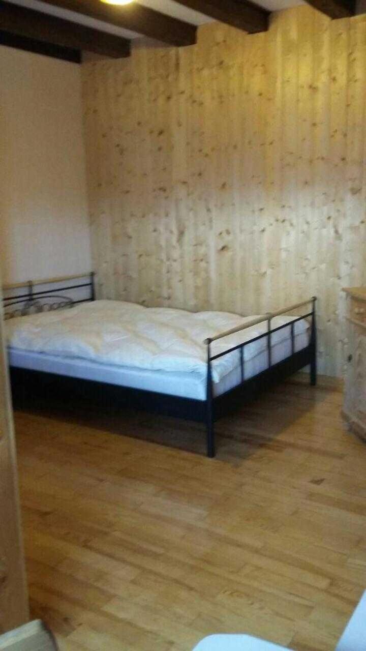 Haus Waldeck Apartamento Furtwangen Exterior foto